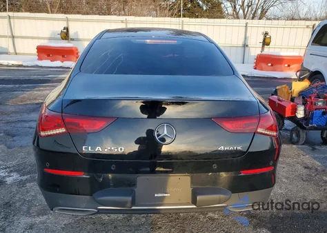 2023 Mercedes-Benz Cla 250 4Matic z USA, uszkodzony, nr VIN W1K5J4HB8PN423301